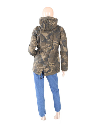 CAMPERA CAMUFLADA